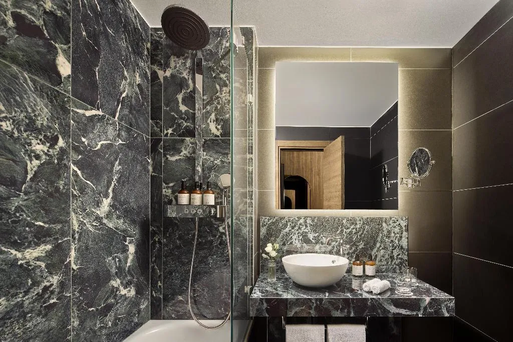 DOUBLE PREMIUM WITH VIEWS Room, Tivoli President Milano Hotel, Milan
