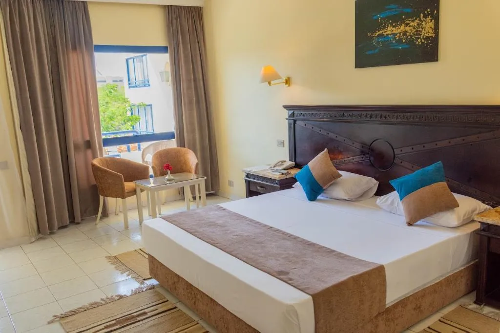 DOUBLE STANDARD Room, Cataract Sharm Resort, Red Sea Riviera