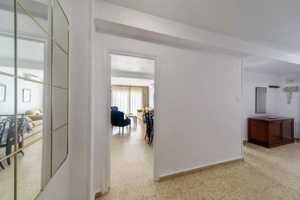 APARTMENT THREE BEDROOMS TWO BATHROOMS Room, Apartamentos Maja Beach, Costa Blanca
