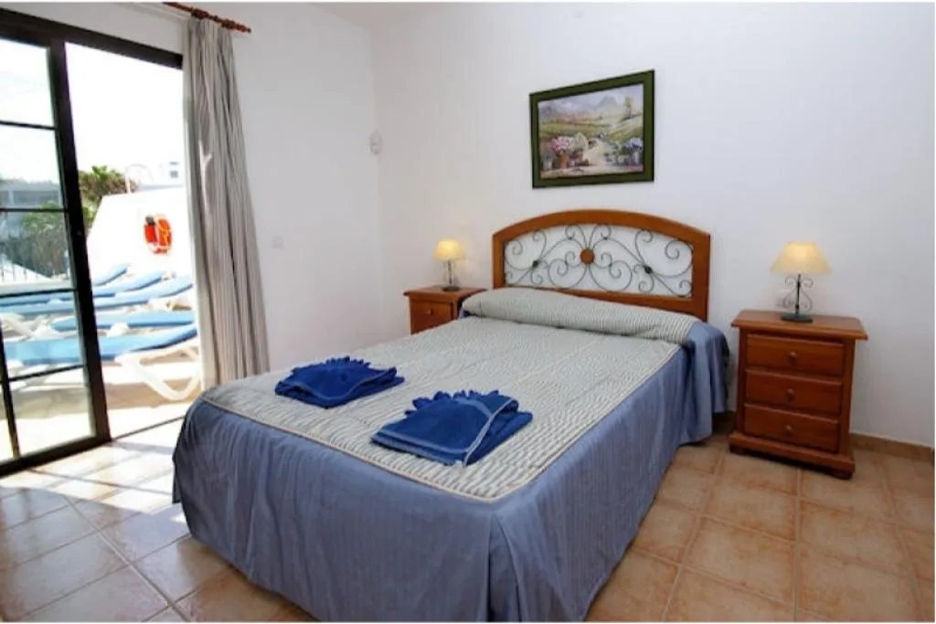 VILLA CAPACITY 6 THREE BEDROOM Room, Villas Salinas de Matagorda, Lanzarote