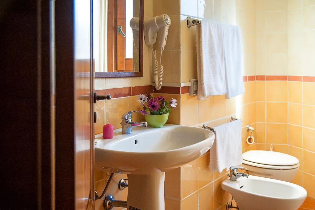 Double or Twin STANDARD Room, Azienda Agrituristica Bergi, Palermo