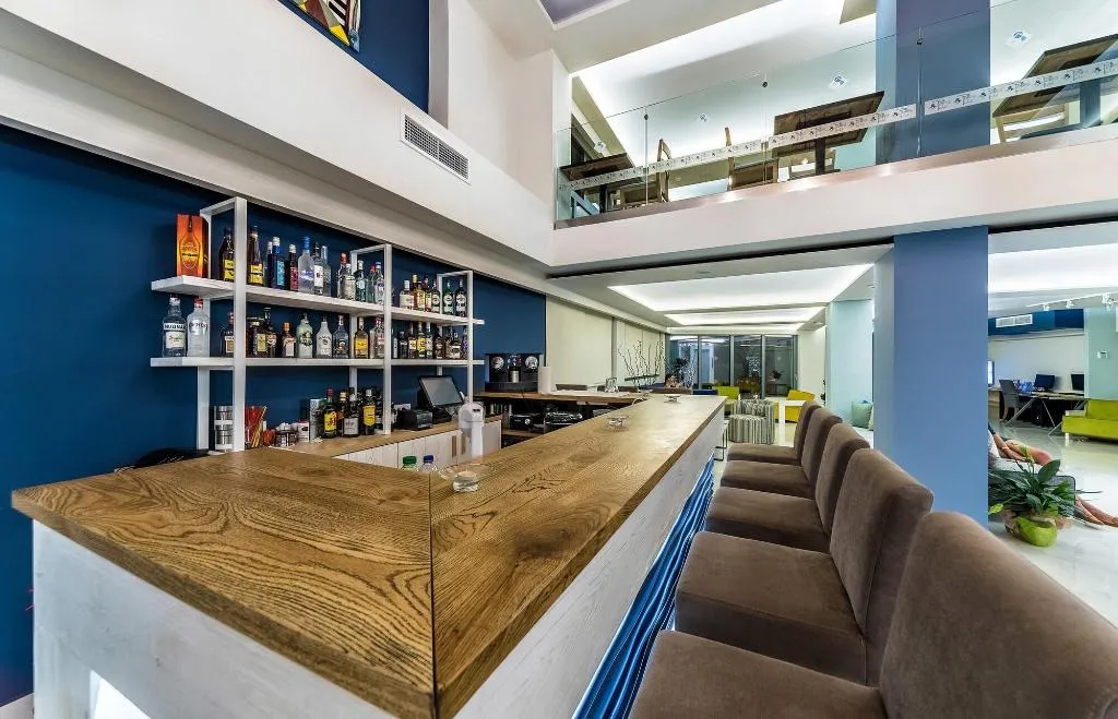 Bar, Pollis Hotel, Crete