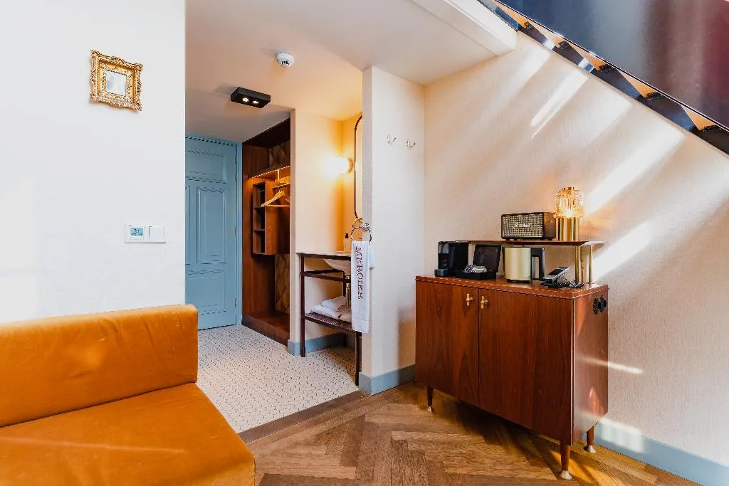 JUNIOR SUITE KING SIZE BED Room, Hotel Mercier, Amsterdam