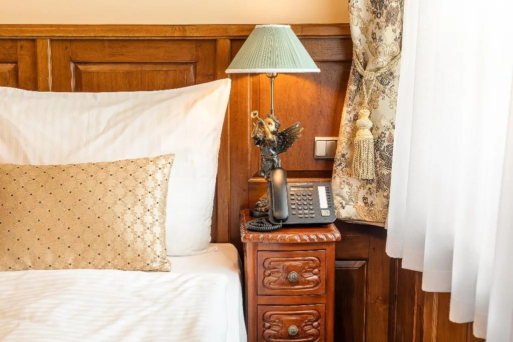 TWIN TWO BEDS Room, Iron Gate Hotel & Suites Prague by BHG, Prague