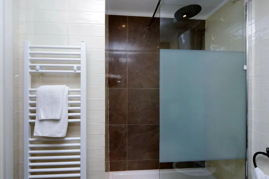 Room, Domus Monamì Luxury Suites, Rome