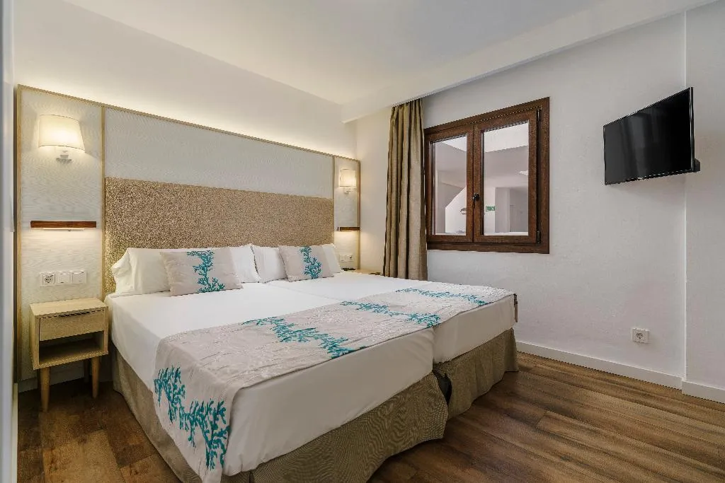 SUITE SEA VIEW Room, Alua Suites las Rocas, Majorca