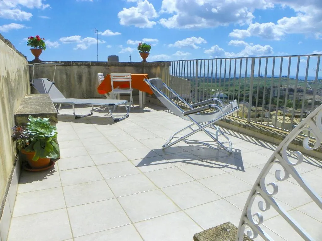 Terrace, Cloris Guest House, Catania
