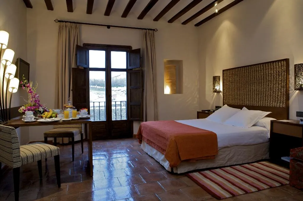 DOUBLE STANDARD Room, Parador de Chinchon, Madrid