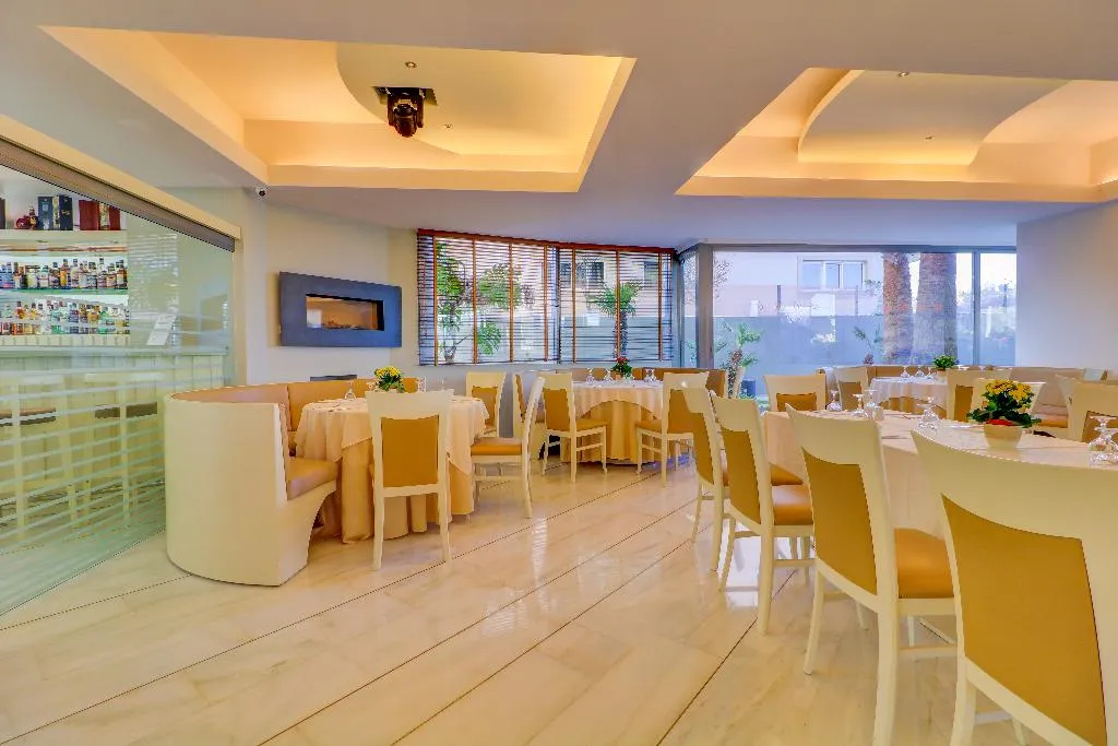 Restaurant, Palace Hotel Athens Riviera, Athens