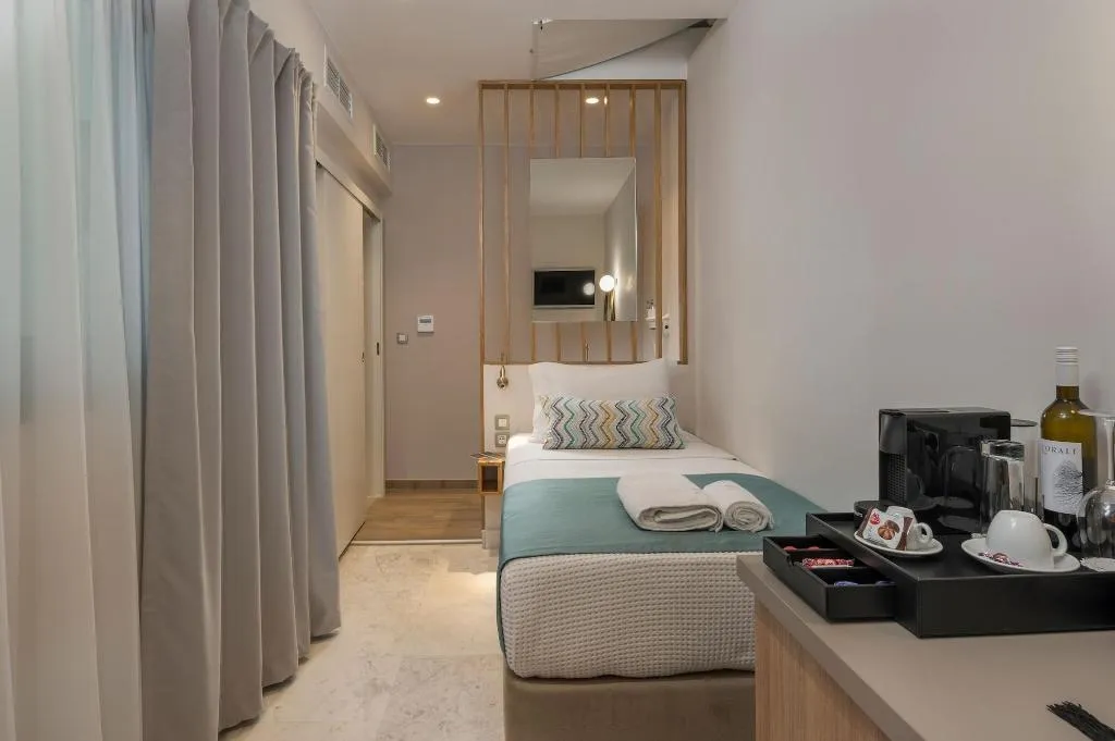Room, Plaza 1866 Superior City Rooms, Crete