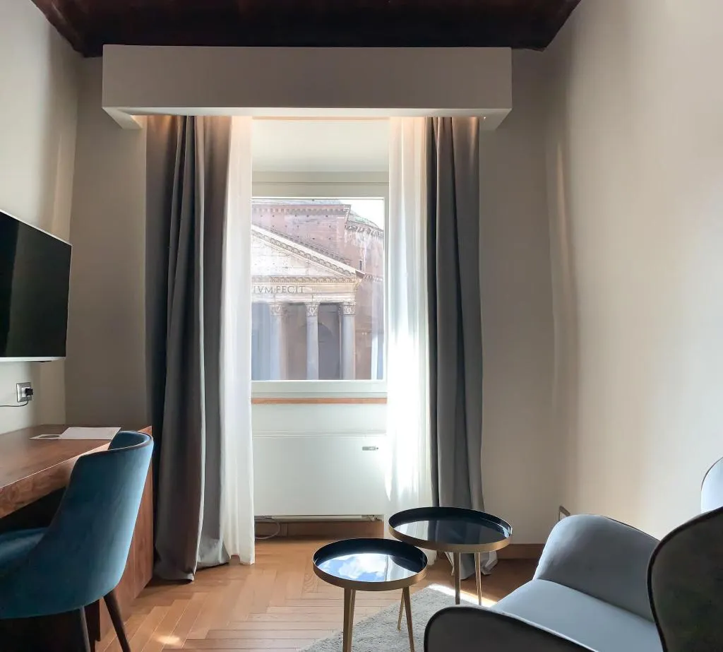 Room, Antico Albergo del Sole al Pantheon, Rome