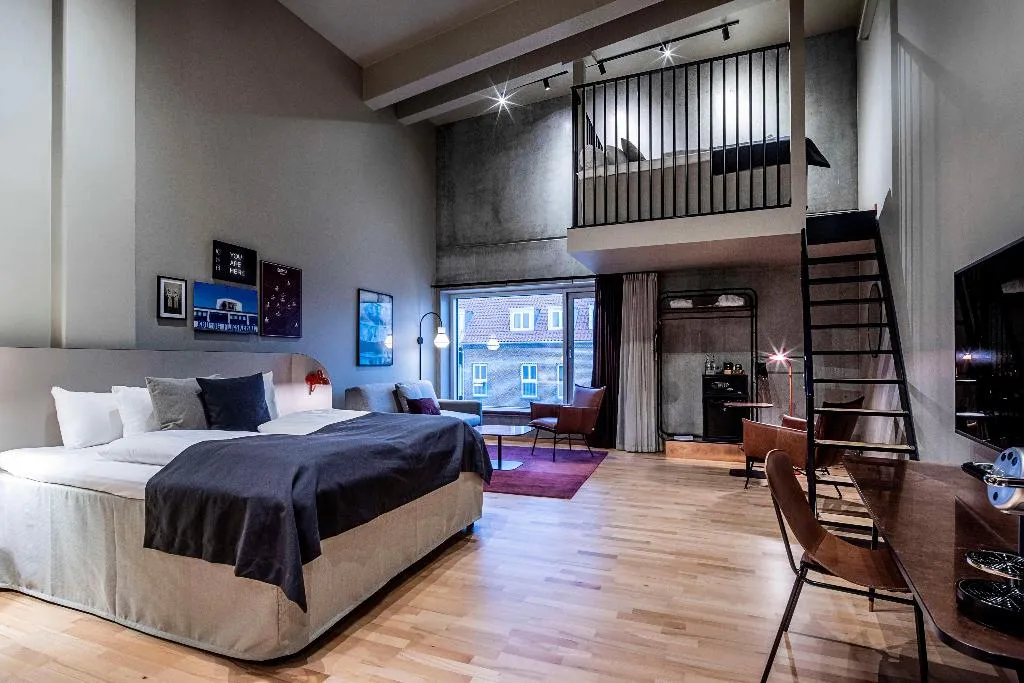 DOUBLE SUPERIOR KING BED Room, Scandic Kodbyen, Copenhagen