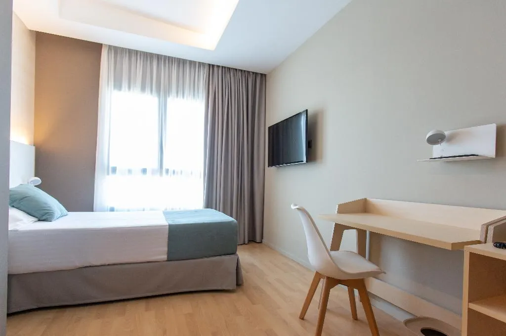 DOUBLE SINGLE USE STANDARD Room, Olympia Hotel Events & Spa, Valencia