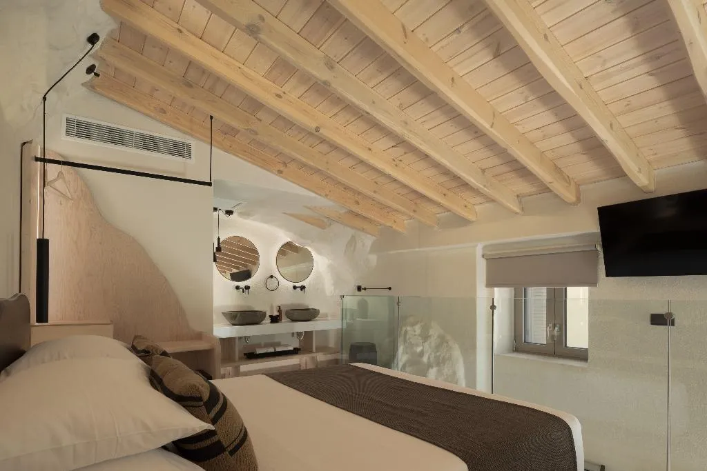 SUITE WITH JACUZZI Room, Manili Boutique Suites & Villas, Crete