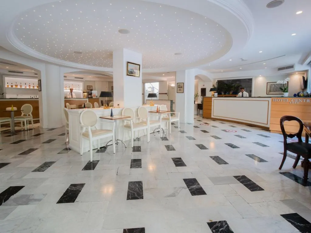 Lobby, Hotel Central, Naples