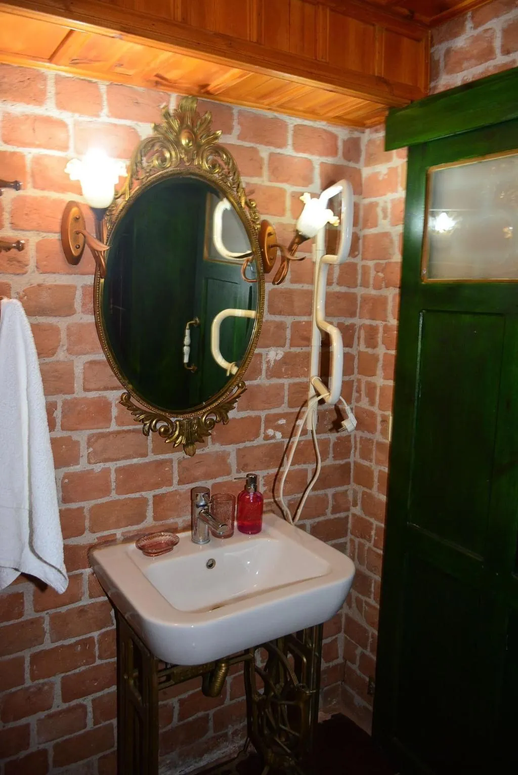 FAMILY ROOM TWO BEDROOMS TWO BATHROOMS Room, Cunda Zehra Teyzenin Evi, Izmir