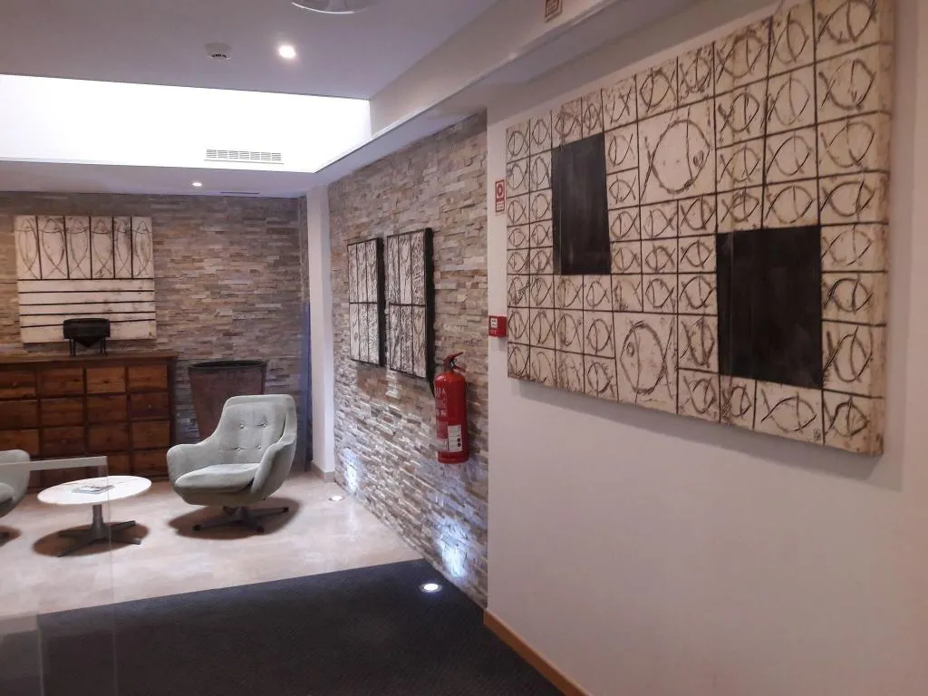Lobby, Bocage, Lisbon