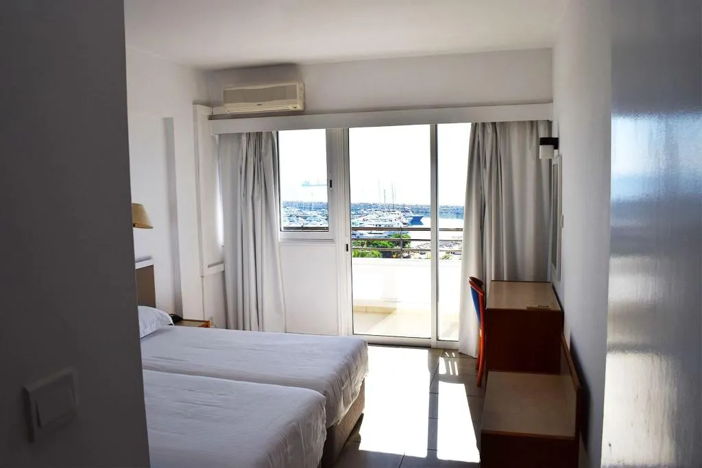 APARTMENT SEA VIEW ONE BEDROOM Room, Sun Hall Beach Hotel Apts, Cyprus