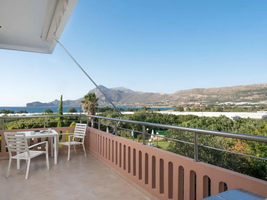 Room, Petritos Rooms And Studios, Crete