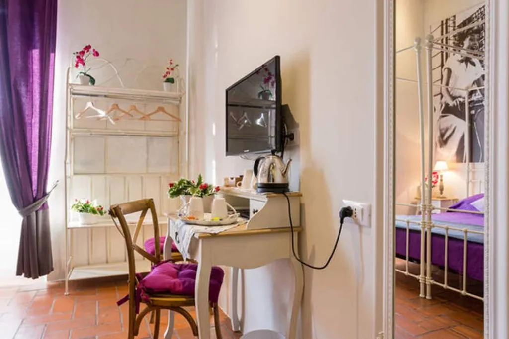 Room, Vacanze Romane Rooms, Naples