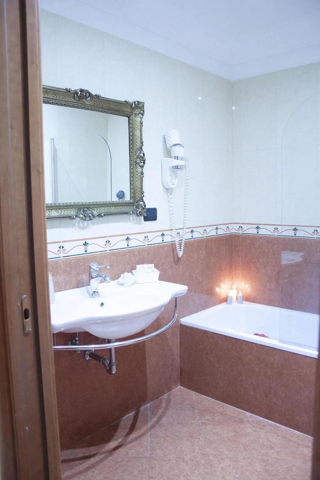 Room, Caroline Suite, Rome