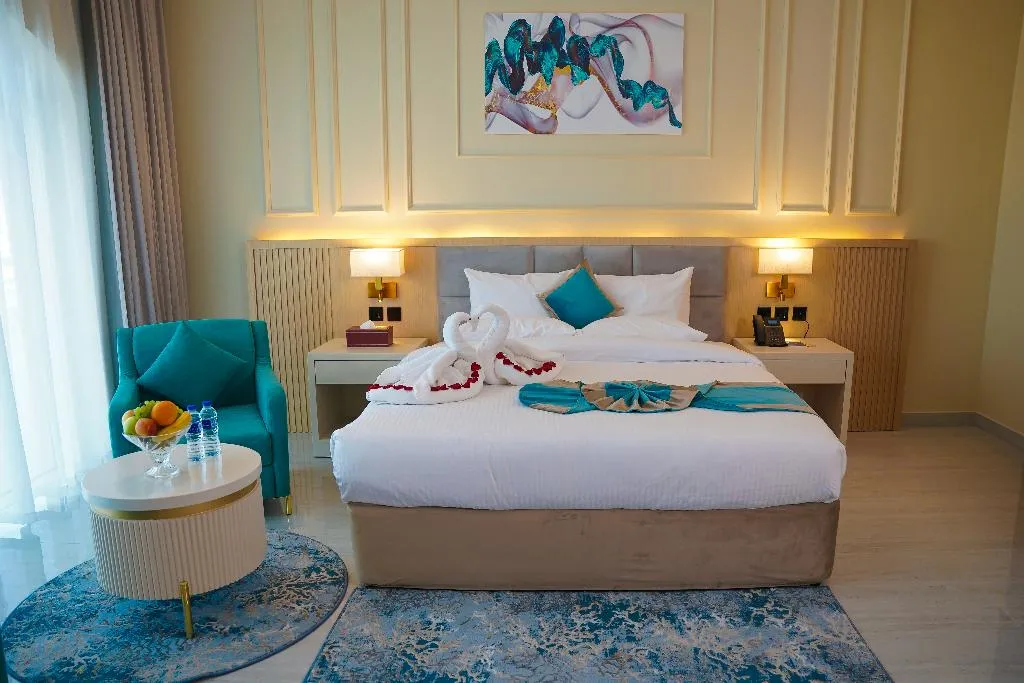 SUITE DELUXE SEA VIEW Room, Concorde Creek View Hotel, Dubai