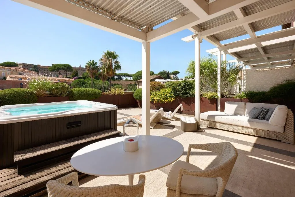 DOUBLE WITH TERRACE Room, Villa Agrippina Gran Meliá, Rome