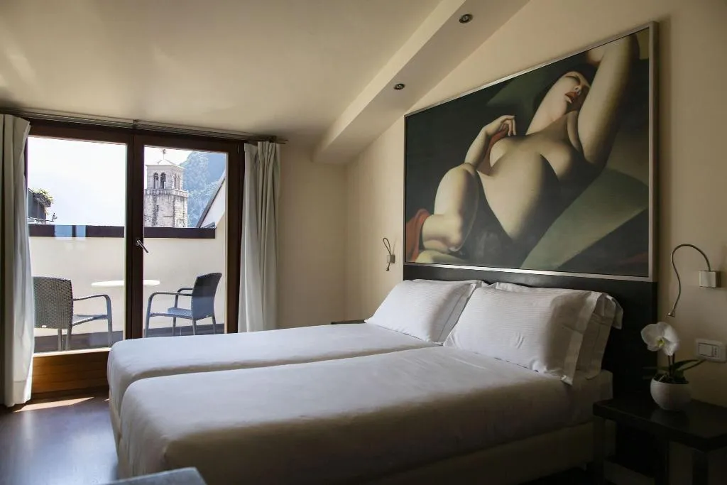 DOUBLE WITH BALCONY Room, Antico Borgo, Milan