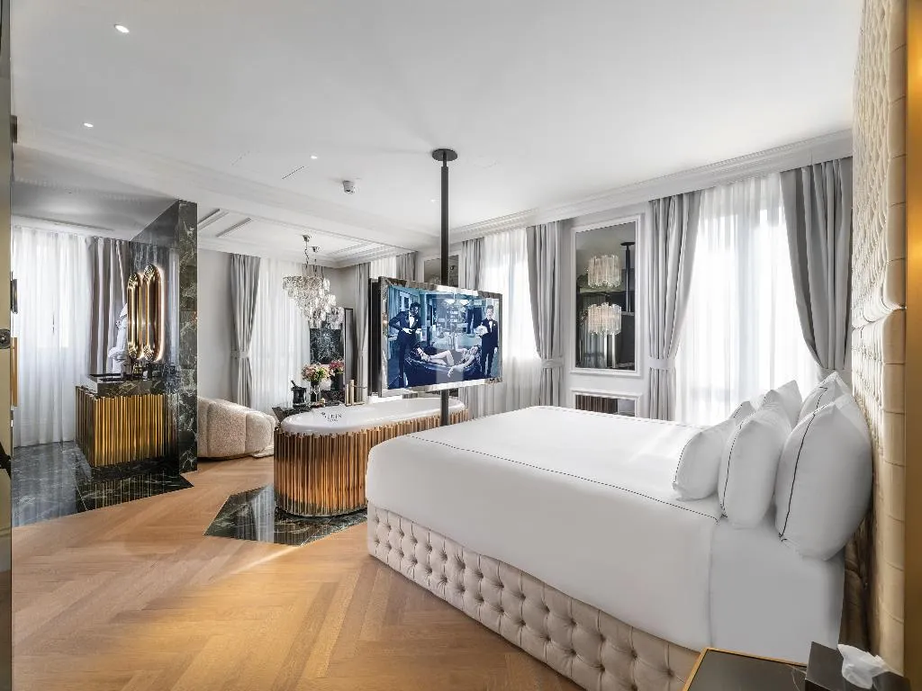 JUNIOR SUITE STANDARD Room, The Plein Hotel, Milan