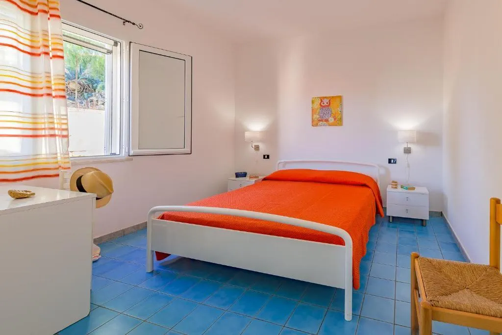APARTMENT TWO BEDROOMS Room, Lumia Case Vacanze, Catania