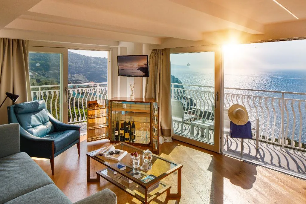 SUITE DUPLEX Room, Villa Fiorella Art Hotel, Naples