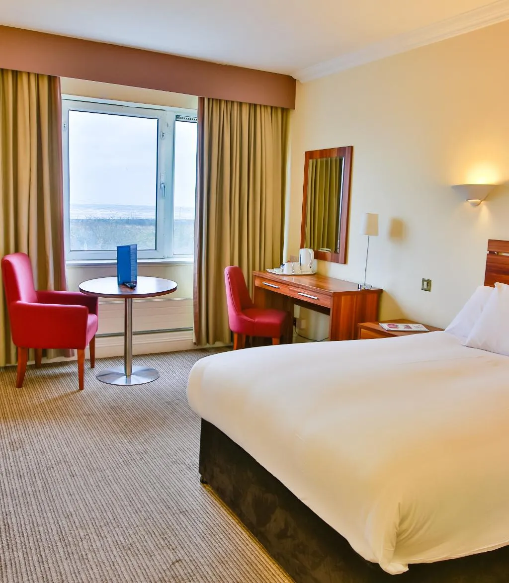 Double or Twin STANDARD Room, Tara Towers, Dublin