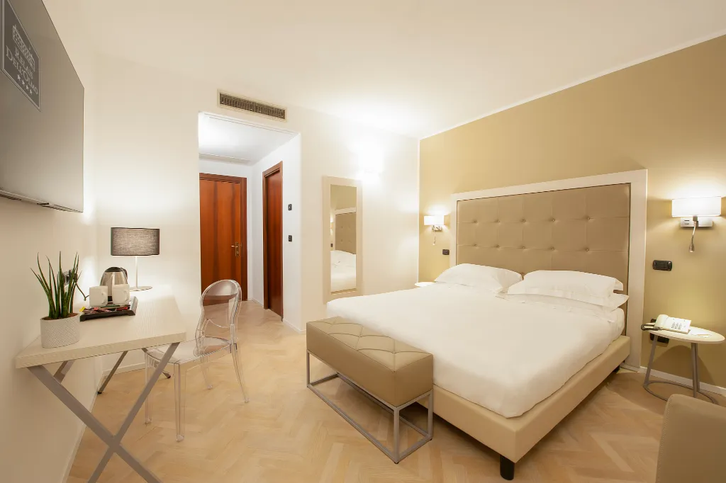 DOUBLE SUPERIOR Room, Relais dell Olmo, Perugia