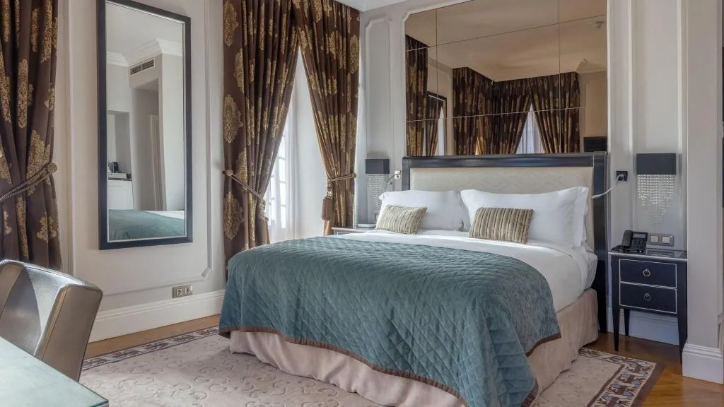 DOUBLE PREMIUM Room, InterContinental Porto Palacio das Cardosas, Porto