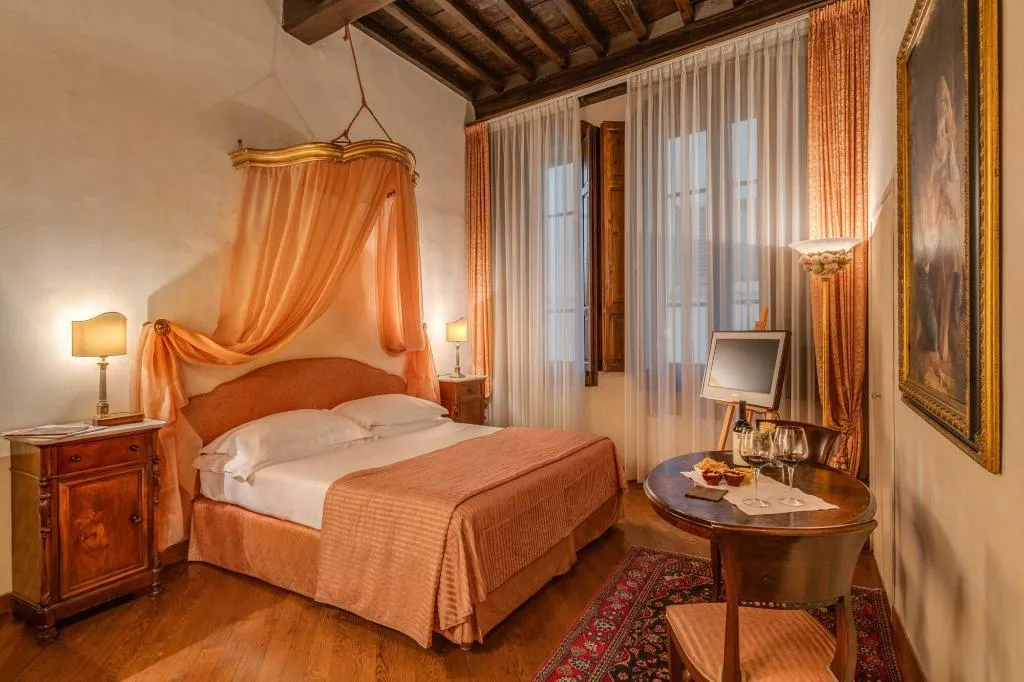 Room, In Piazza della Signoria - Residenza d'Epoca, Florence