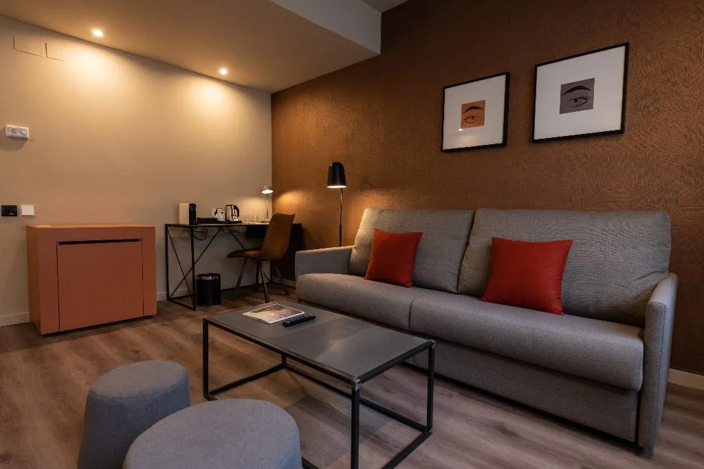 Double or Twin SUPERIOR Room, Atenea Rekord Suites, Barcelona