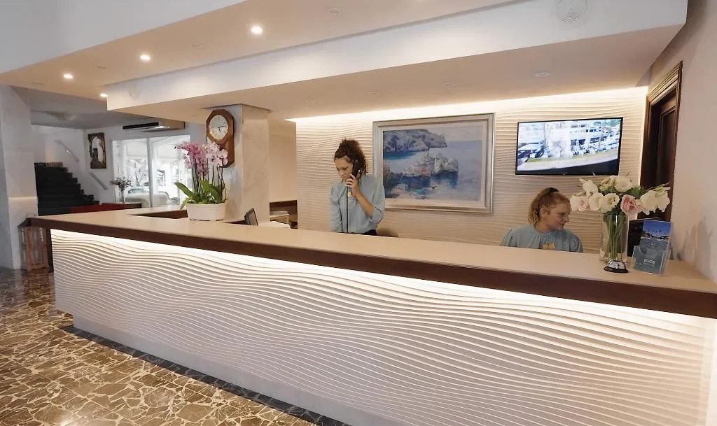 Lobby, Hotel Rocamarina, Majorca