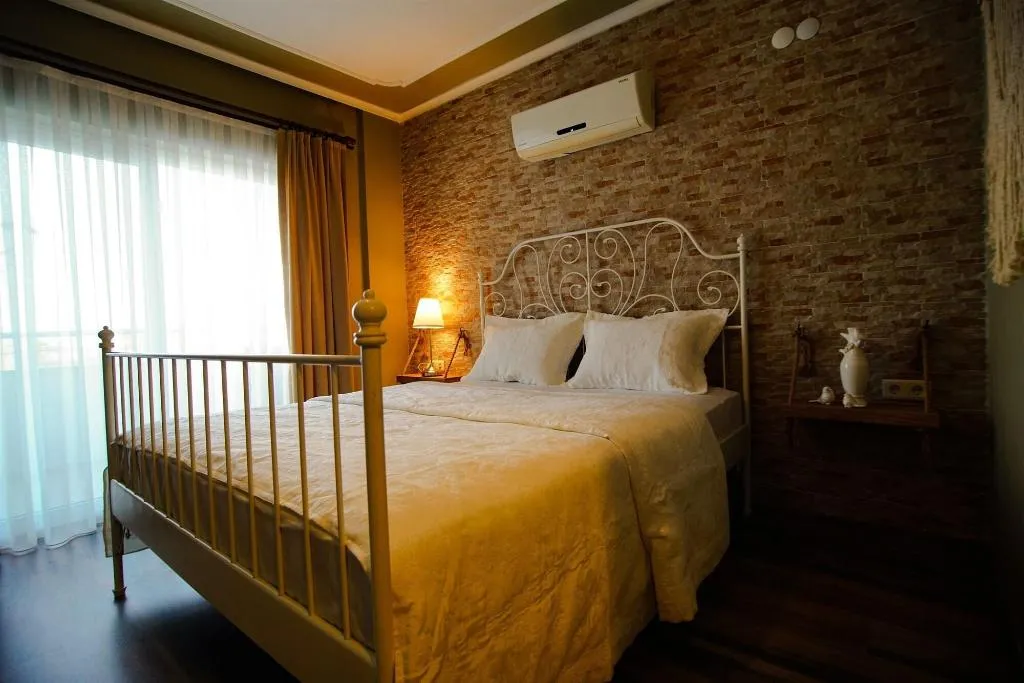 Room DELUXE ONE BED Room, Urla Zeytin Otel, Izmir