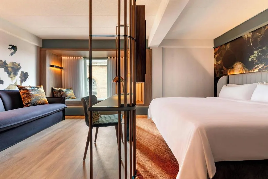 FAMILY ROOM KING SIZE BED Room, Renaissance Amsterdam Hotel, Amsterdam