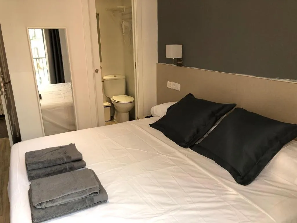 Room, Hostalin Madrid Atocha, Madrid