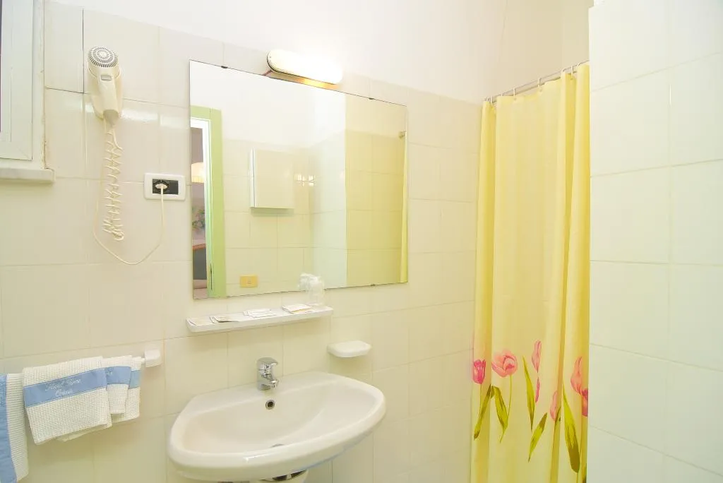 Double or Twin STANDARD Room, Hotel Oriente - Beach & Spa, Naples