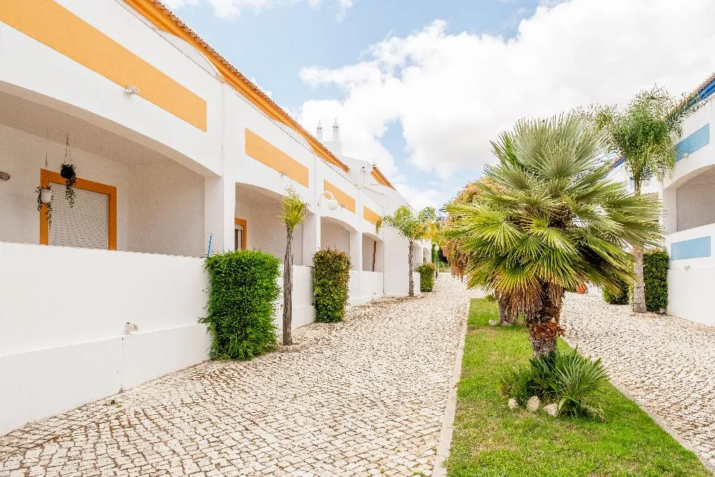 General view, Oasis Beach Apartments, Algarve