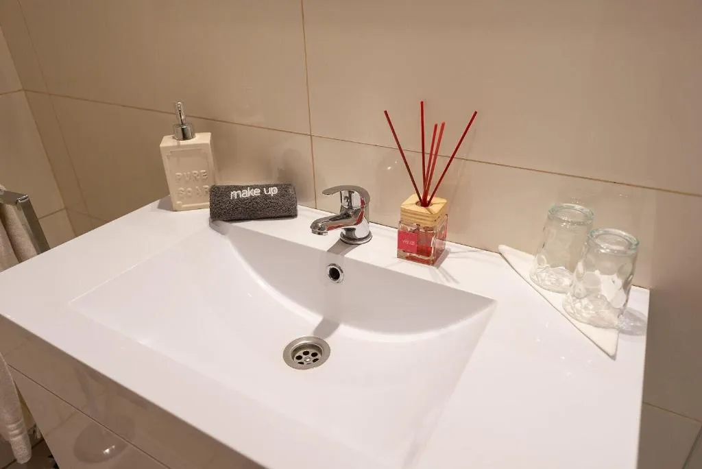 Room, Oporto Stories Apartments - Santa Catarina, 219, Porto