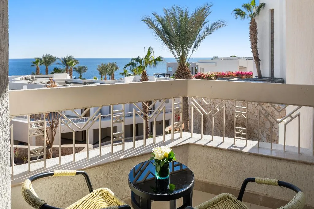 Double or Twin PREMIUM Room, DoubleTree by Hilton Sharm El Sheikh - Sharm Bay, Red Sea Riviera
