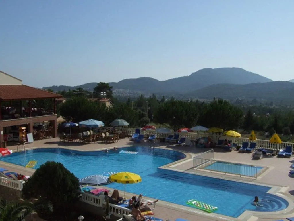 Pool, Leytur, Dalaman