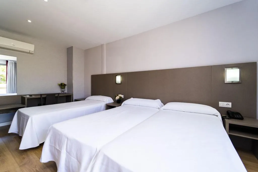 Room, Montesol Benidorm, Costa Blanca
