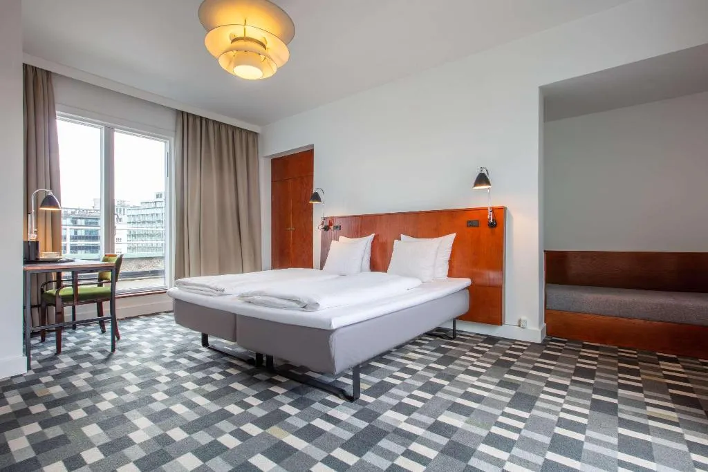 DOUBLE SUPERIOR Room, Hotel Astoria BW Signature Collection, Copenhagen
