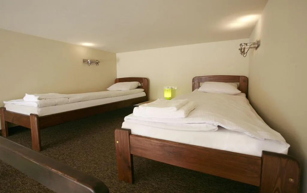 Room, Dom Turysty - Pokoje Goscinne, Krakow