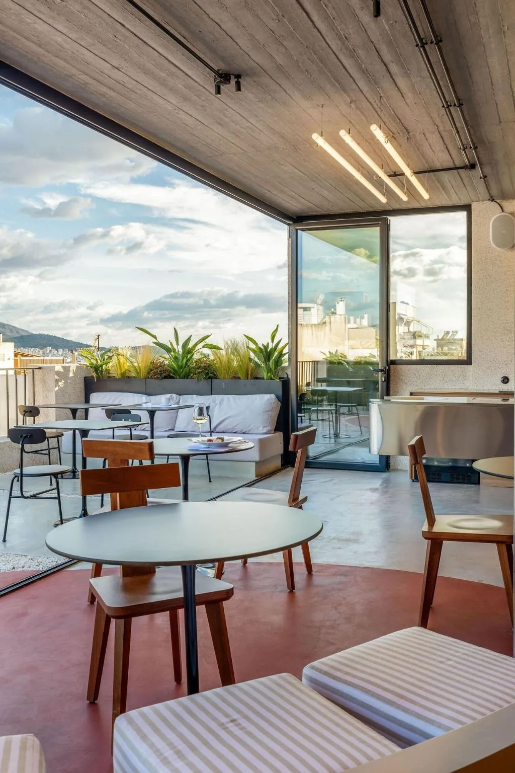 Restaurant, Newel Psychiko, Athens
