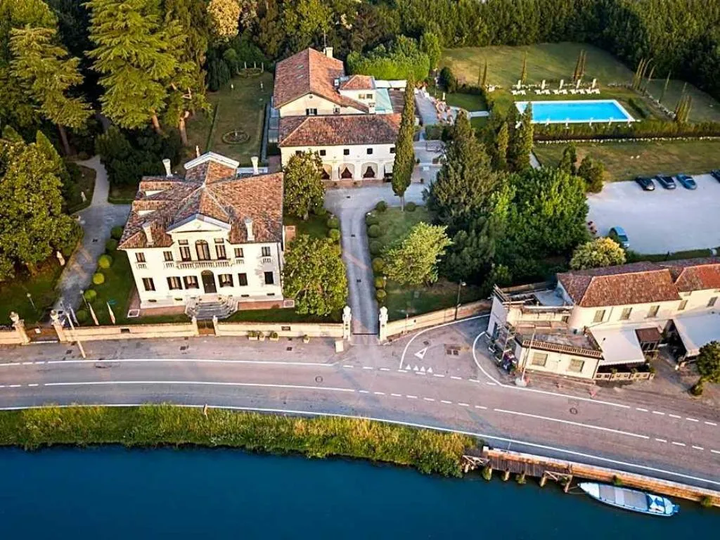 General view, Hotel Villa Franceschi, Venice